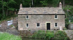 cottage in derwent valley mills
