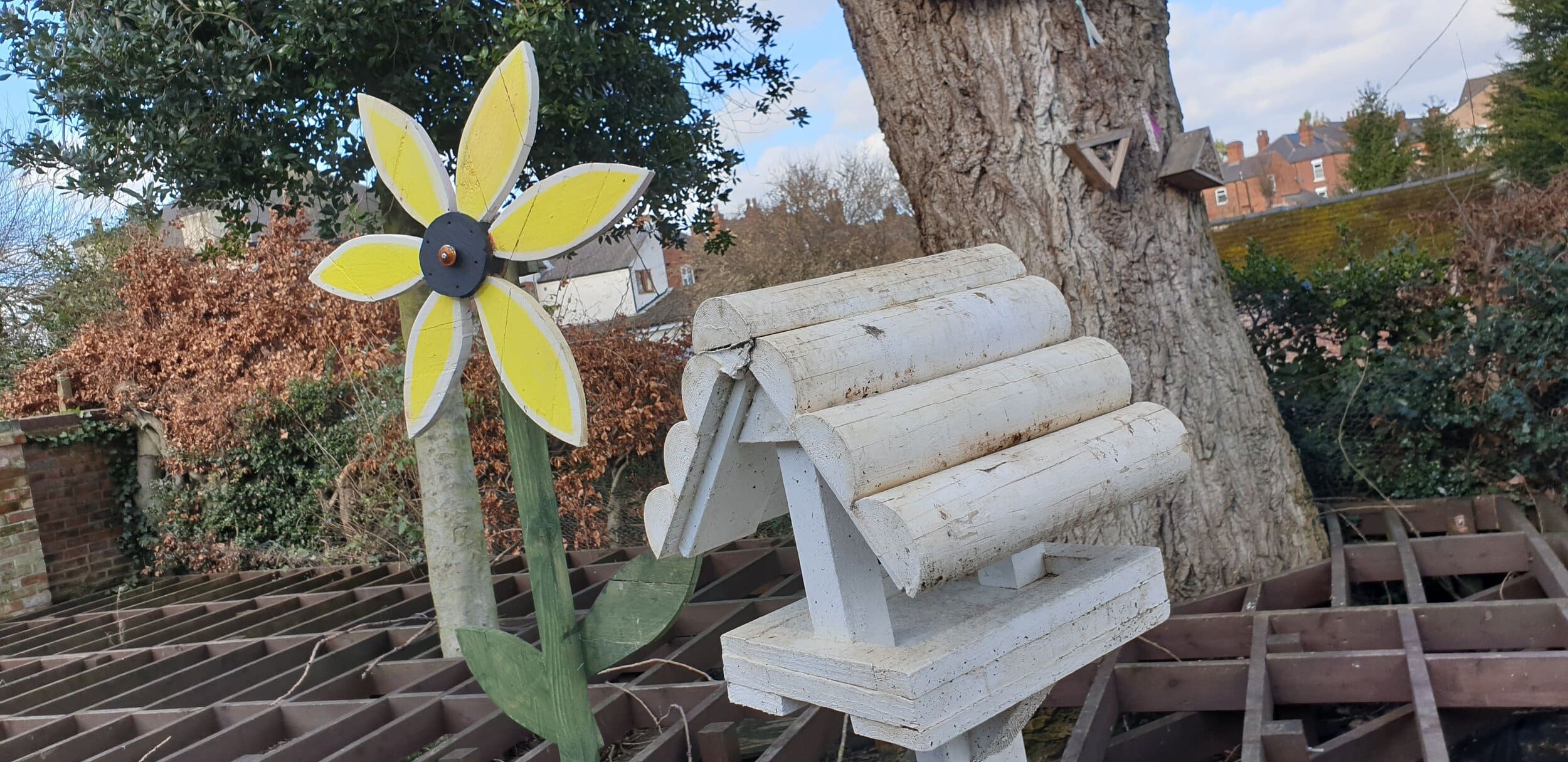 Growing Lives gives participants the chance to learn new skills such as woodworking and meet new people - and is now getting them out and about to study wildlife along the Erewash Canal.