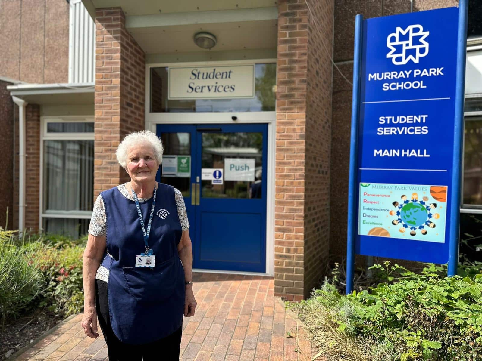Cleaner Mary Irwin finally retires from Murray Park School aged 81